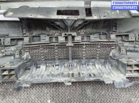 Бампер передний на Renault Scenic III