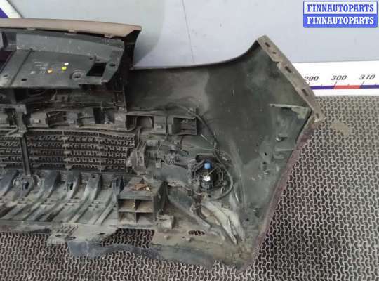 Бампер передний на Renault Scenic III