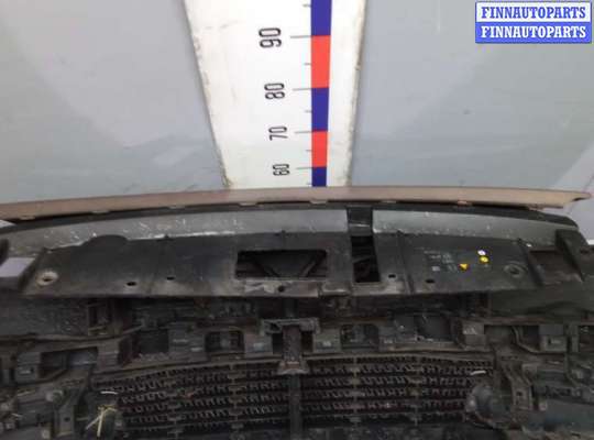 Бампер передний на Renault Scenic III