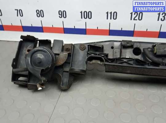 Планка телевизора верхняя на Nissan Qashqai II (J11)