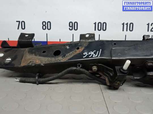 Планка телевизора верхняя на Nissan Qashqai II (J11)