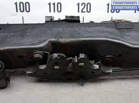 Планка телевизора верхняя на Nissan Qashqai II (J11)