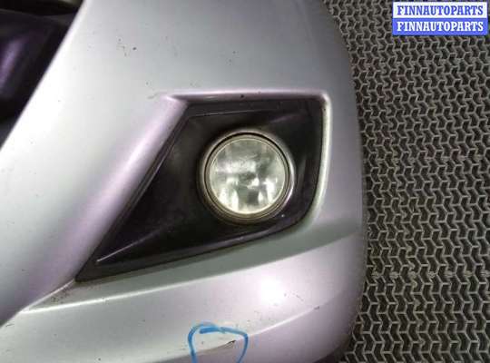 Бампер передний на Peugeot 207