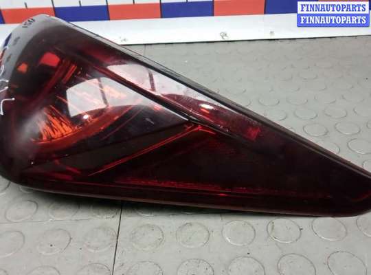 купить фонарь задний правый на INFINITI Q50