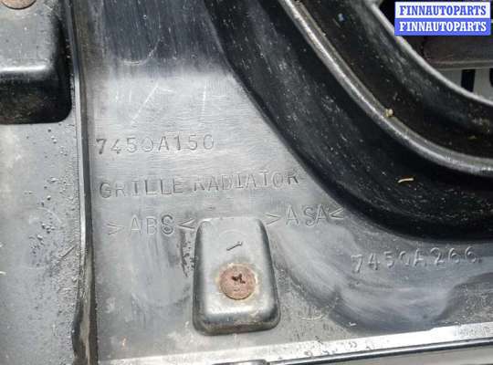 купить решетка радиатора на MITSUBISHI PAJERO 4