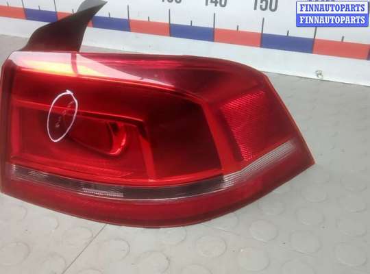 купить фонарь задний правый на VOLKSWAGEN PASSAT B7
