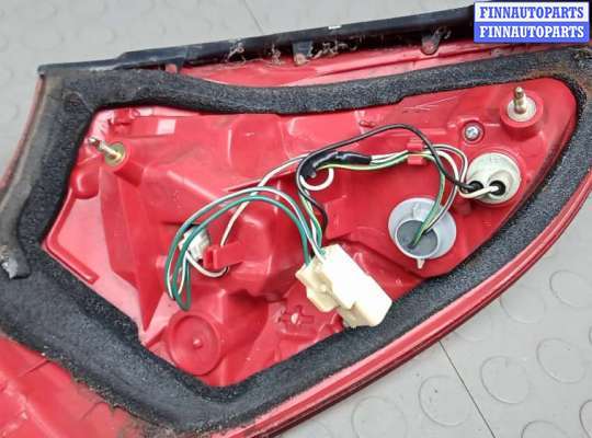 купить фонарь задний правый на TOYOTA RAV 4 XA30