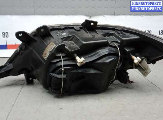 Фара передняя на Mercedes-Benz Sprinter (903)