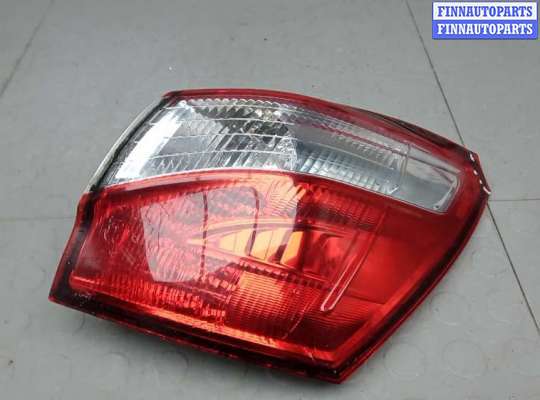 купить фонарь задний правый на NISSAN QASHQAI J10