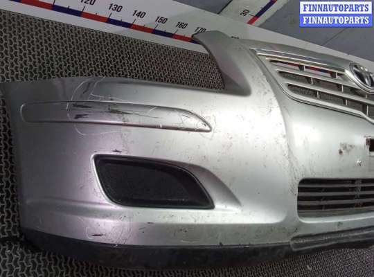 Бампер передний на Toyota Avensis II (T250)