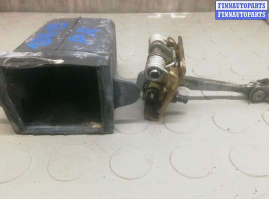 купить ограничитель двери передней правой на PEUGEOT 307