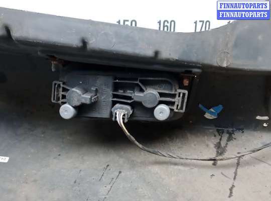 купить клык бампера задний правый на RENAULT TRAFIC 2