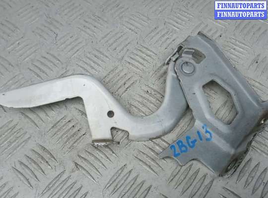 Петля капота на Toyota RAV4 IV (CA40)