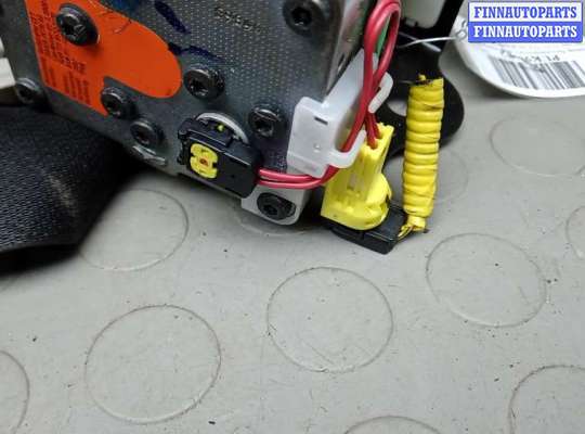 Ремень безопасности на Toyota Auris I (E150)