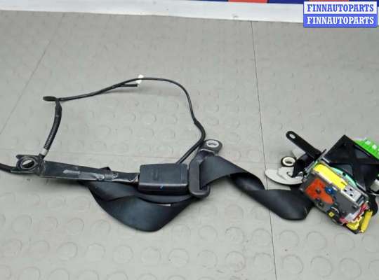 Ремень безопасности на Toyota Auris I (E150)