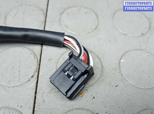 купить зеркало наружное правое на RENAULT KADJAR 1