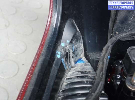 купить фонарь задний правый на TOYOTA AVENSIS T25