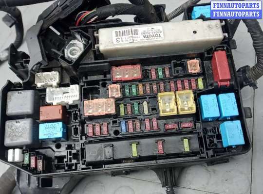 купить блок предохранителей на TOYOTA PRIUS XW30