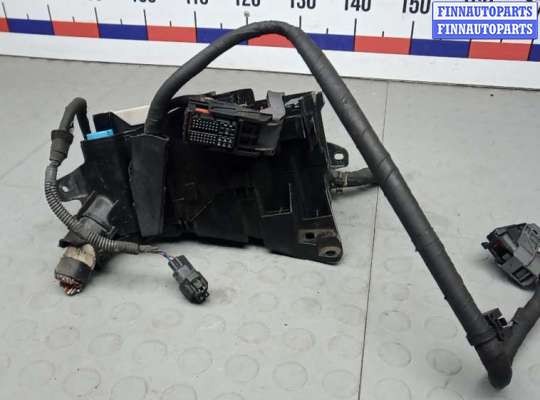 купить блок предохранителей на TOYOTA PRIUS XW30