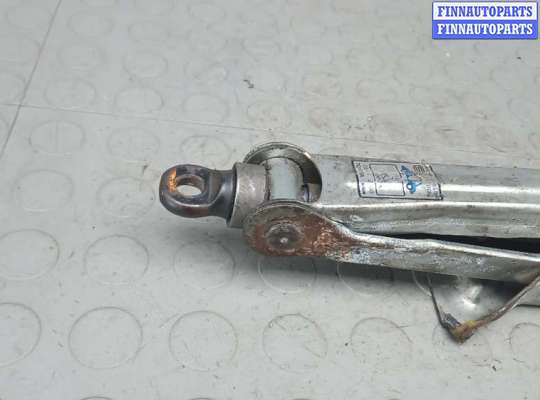 купить домкрат на VOLKSWAGEN TOURAN (1T1, 1T2)