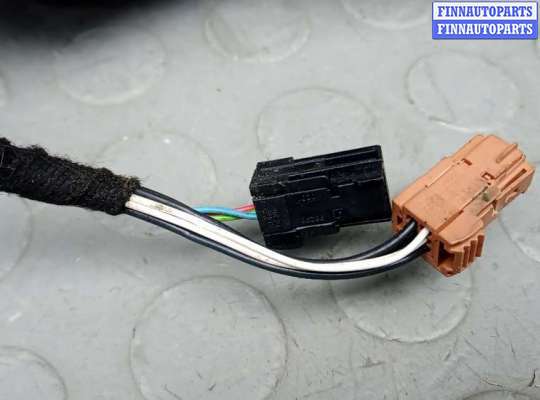 купить зеркало наружное правое на PEUGEOT 208