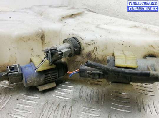 купить бачок омывателя на NISSAN NAVARA D40