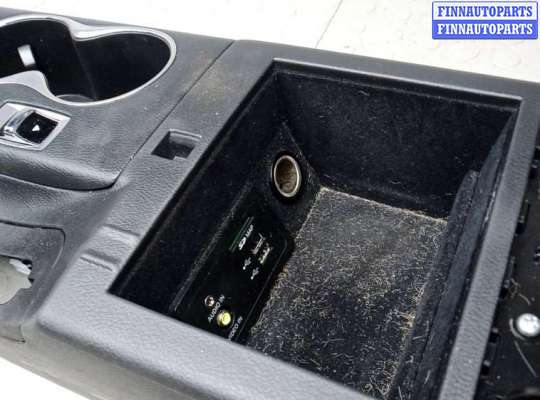 купить подлокотник центральный на INFINITI Q50