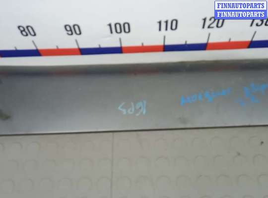 купить молдинг двери задней правой на AUDI Q7