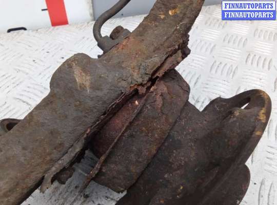 купить ступица передняя левая на MERCEDES BENZ CLK C209