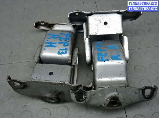 купить петля двери распашной правой на RENAULT TRAFIC 2