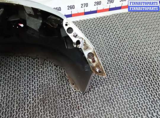 Бампер передний на Peugeot 207