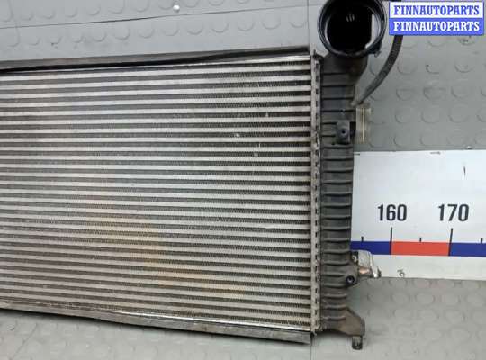 купить радиатор интеркулера на AUDI A3 8P