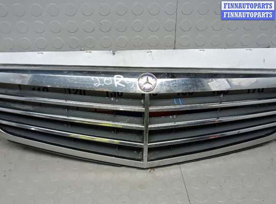 Решетка радиатора на Mercedes-Benz C (W204)