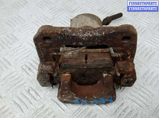 купить суппорт тормозной задний правый на TOYOTA RAV 4 CA40