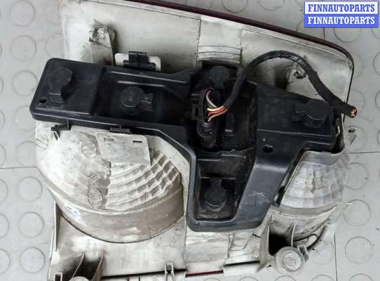 купить фонарь задний правый на VOLKSWAGEN TOURAN (1T1, 1T2)
