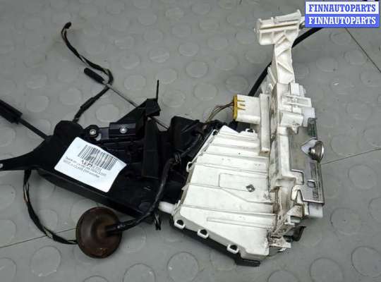 Замок боковой двери на Mercedes-Benz A (W169)