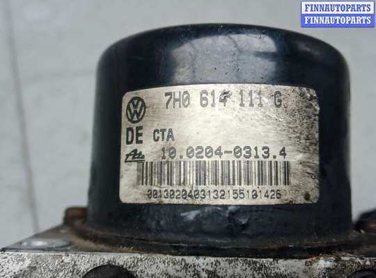 Блок ABS на Volkswagen Transporter T5