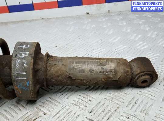 Стойка подвески амортизационная на Volkswagen Touareg I (7L)