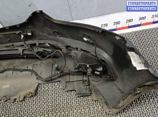Бампер передний на Opel Zafira C