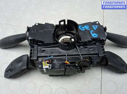 Подрулевой переключатель на Peugeot 3008 I