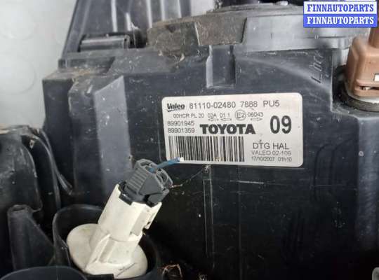 купить фара правая на TOYOTA AURIS E150