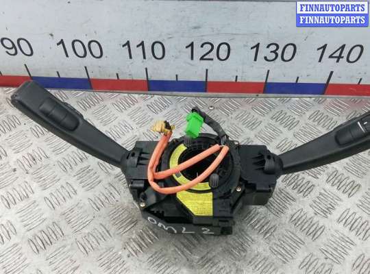 переключатель поворотов и дворников (стрекоза) VL524181 на VOLVO S40 II MS