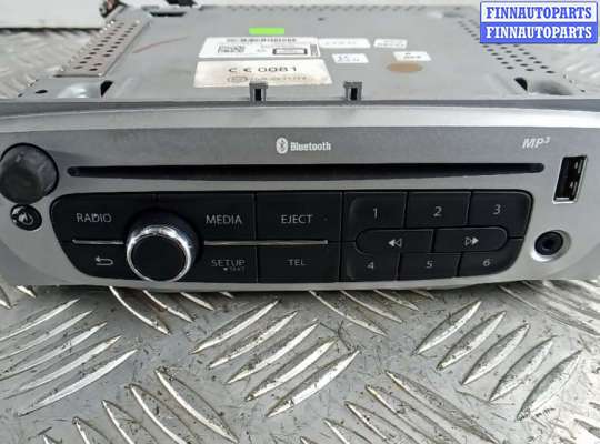 магнитола RN1405695 на RENAULT MEGANE 3