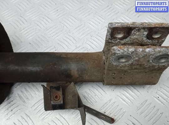 купить стойка передняя правая на PEUGEOT 3008 1