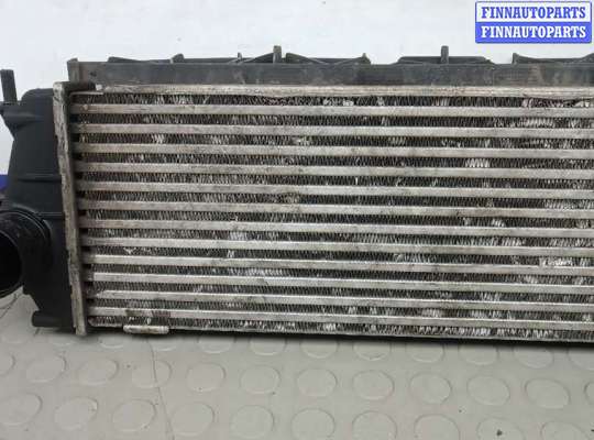 купить радиатор интеркулера на OPEL VIVARO