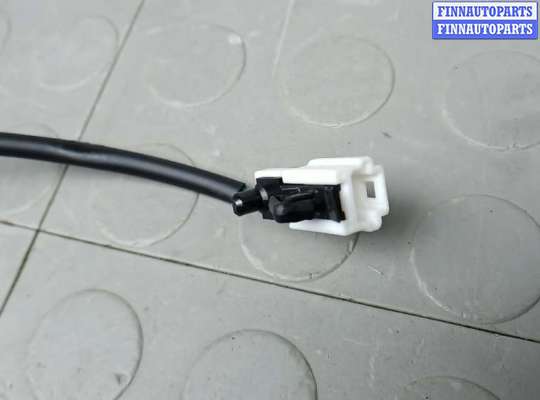 купить защелка ремня безопасности на NISSAN QASHQAI J11