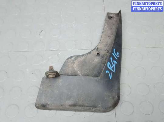 брызговик TT924161 на TOYOTA VERSO AR2