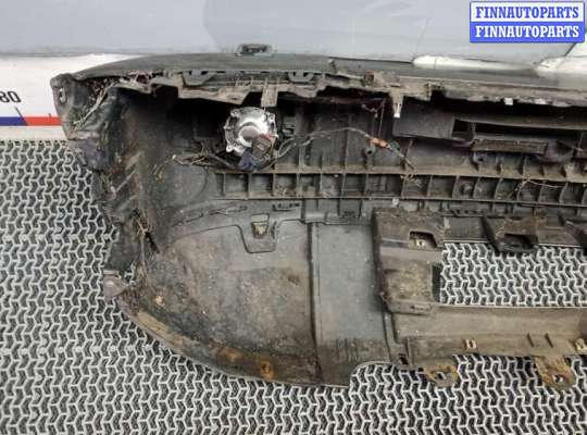 Бампер передний на Land Rover Discovery III