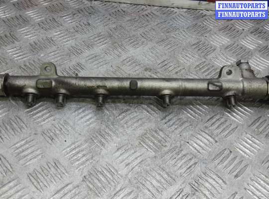 Рампа (рейка) топливная на Mercedes-Benz C (W204)