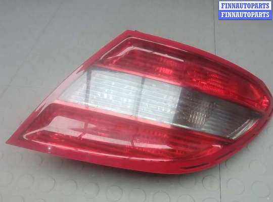 купить фонарь задний правый на MERCEDES BENZ C-CLASS W204